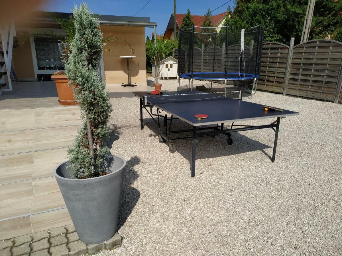 Orient Relax Garden Apartment Keszthely Bagian luar foto